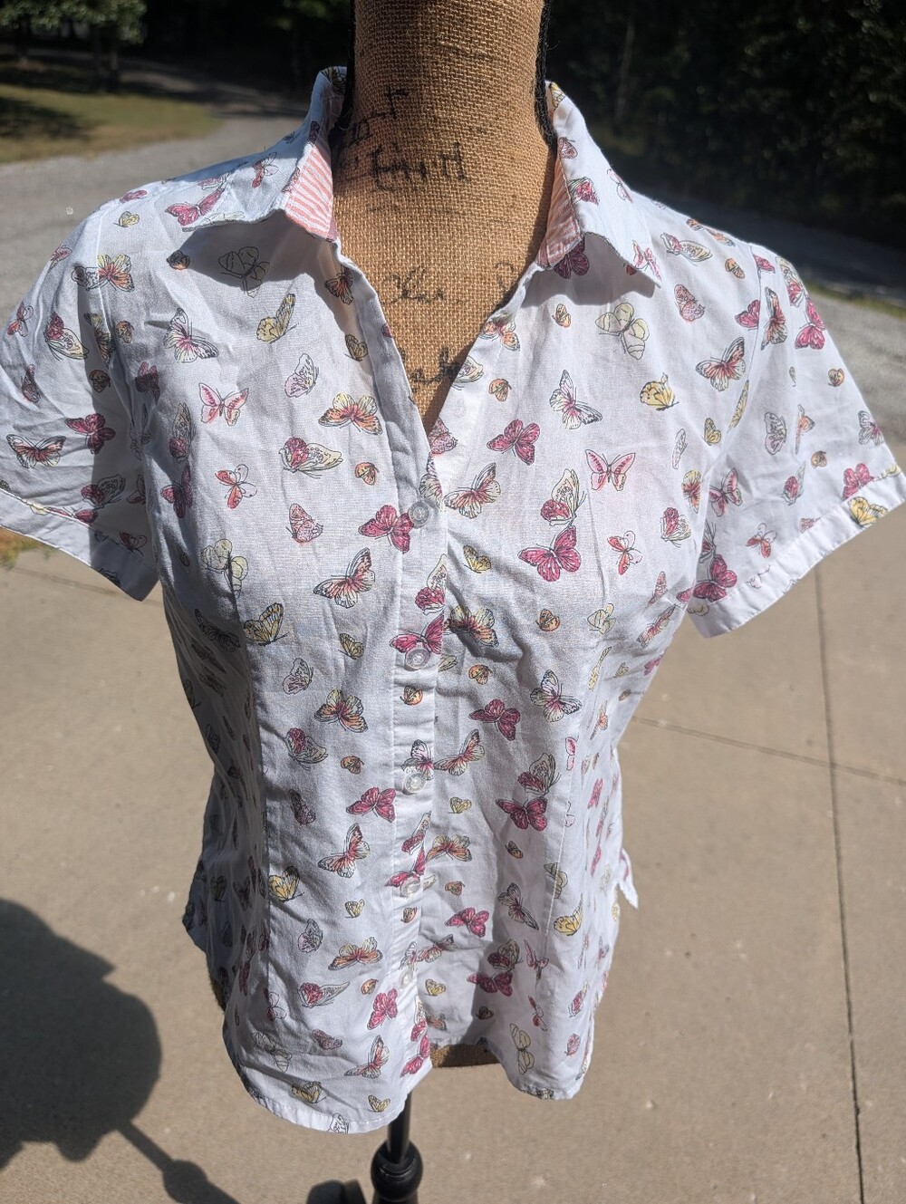 Laura Scott White Button-Down Top with Pink & Yellow Butterfly Print